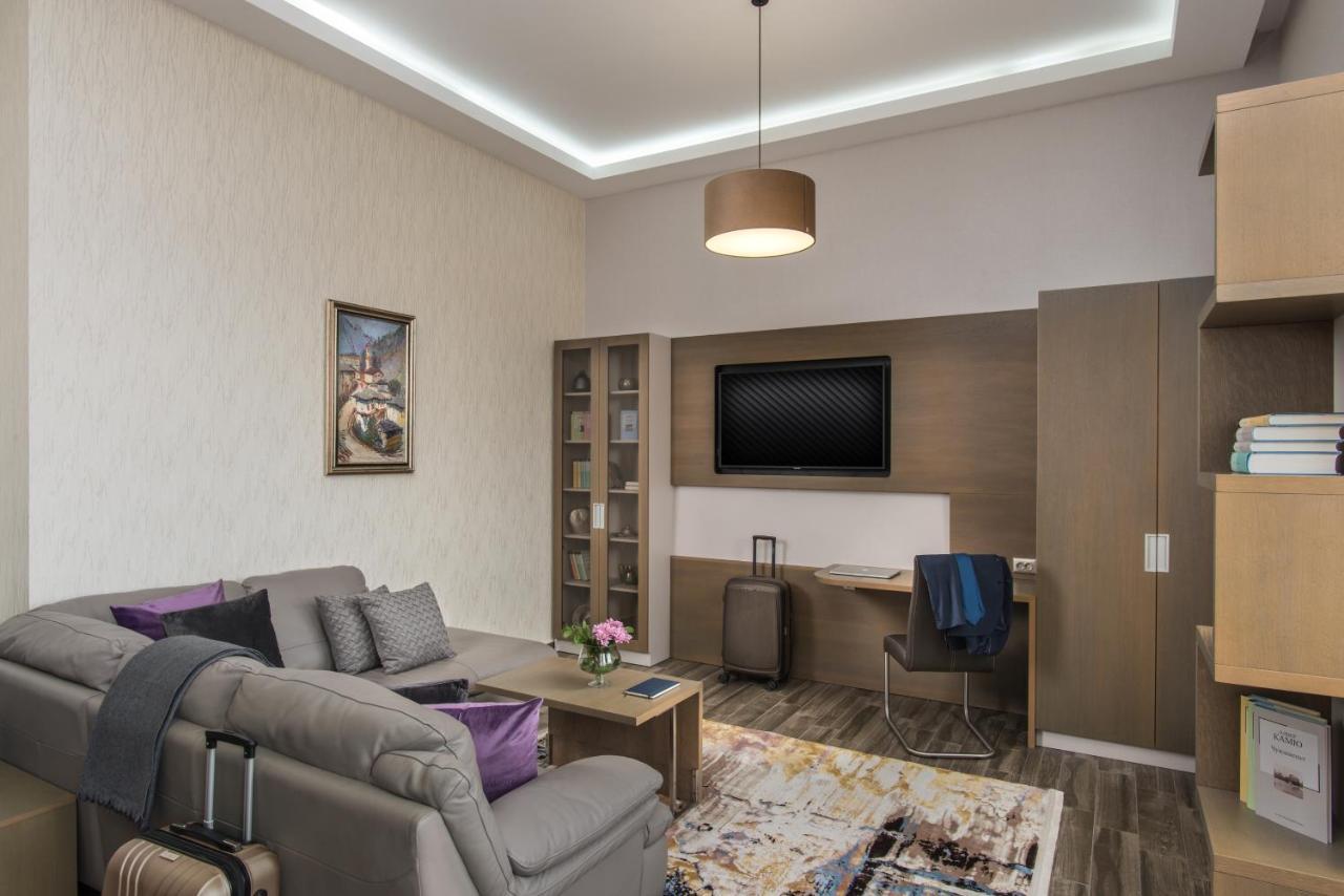 Boutique Apartments - Sevtopolis Kazanlŭk Esterno foto